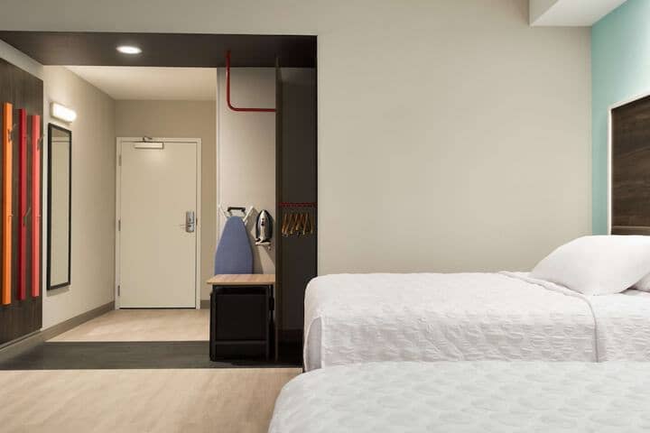 Room 12 of 34