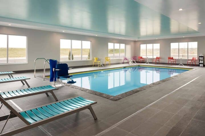 Pool 23 of 34