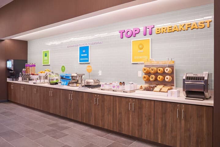 Breakfast area