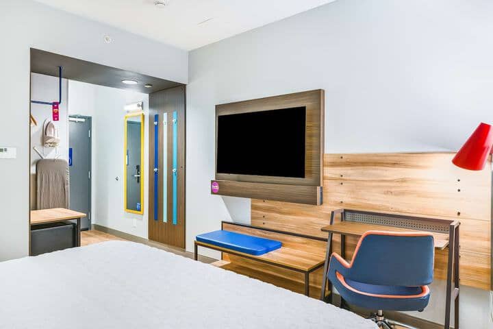 Room 26 of 57