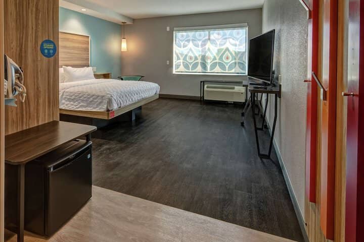 Room 6 of 20