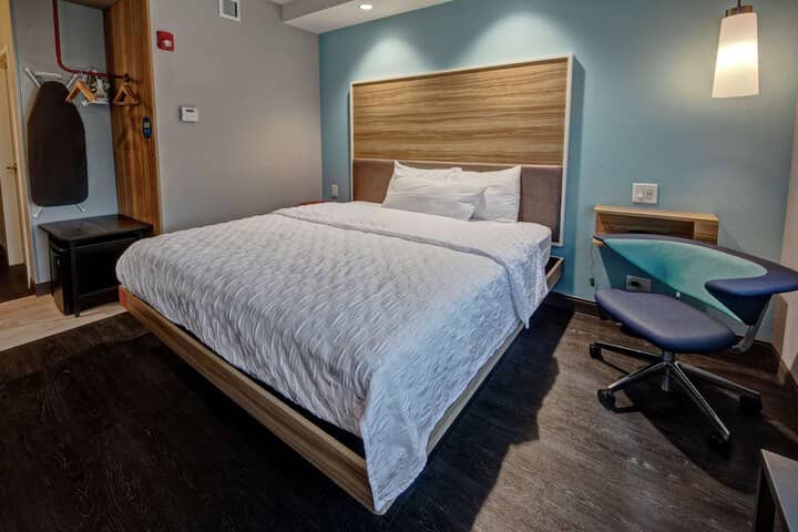 Room 15 of 20