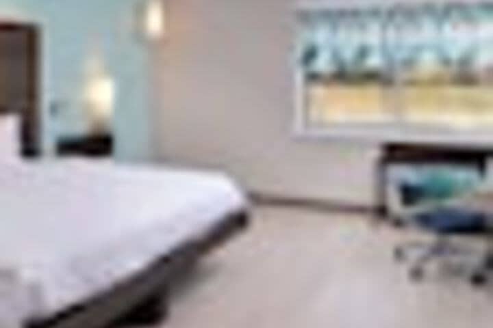 Room 35 of 123