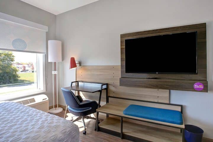 Room 25 of 44