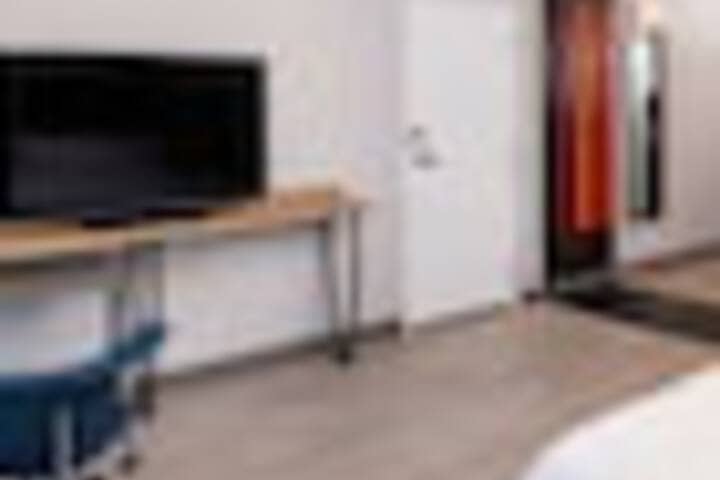Room 14 of 123