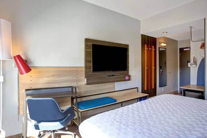 Room 21 of 44