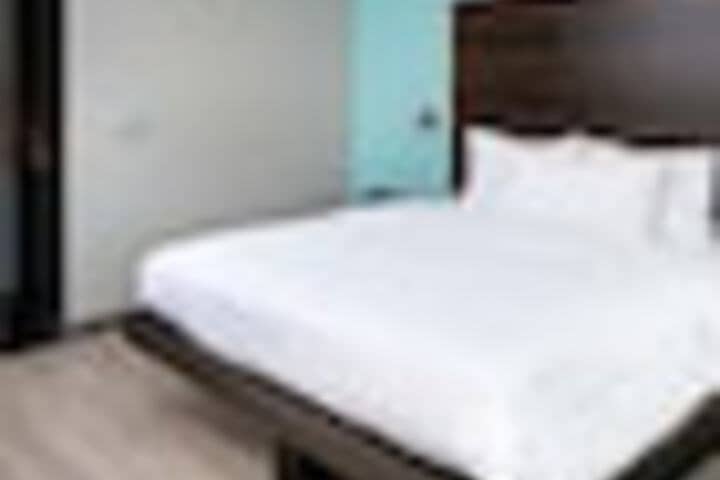 Room 26 of 123