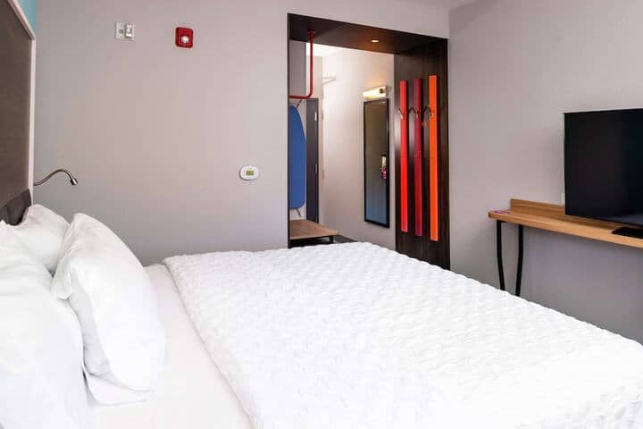 Room 51 of 123